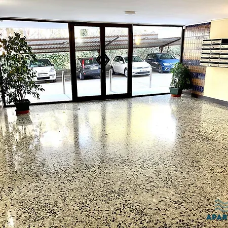 Apartbeach Cye 6 Ii Y Bonitas Vistas Mar 살루